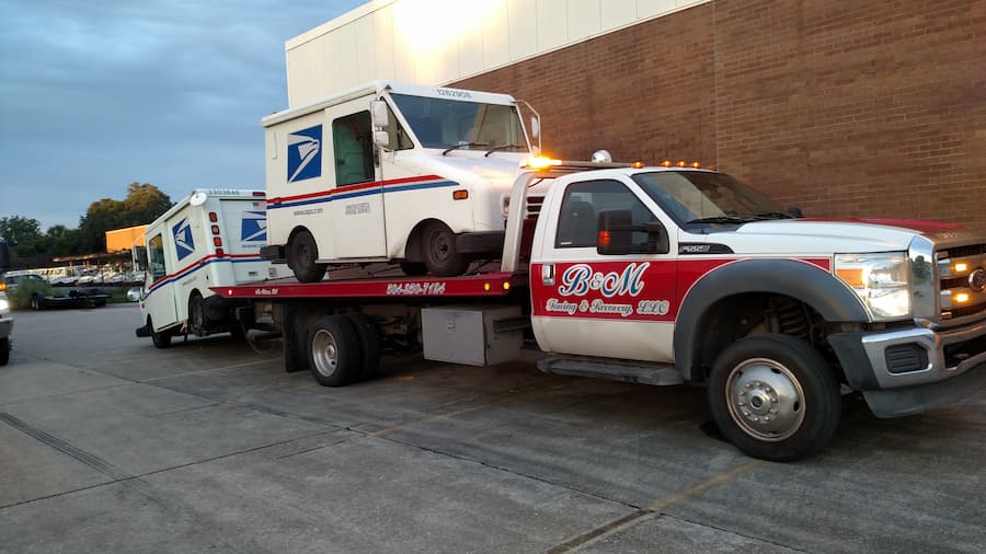 B & M Towing & Recovery - logo